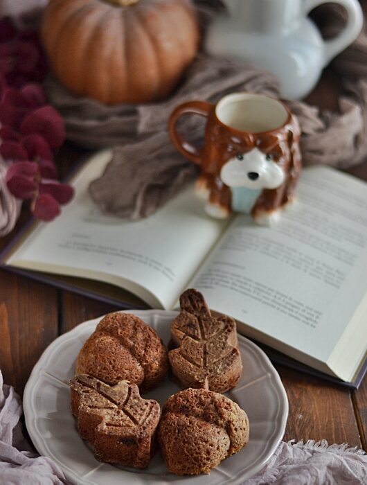 tortine d'autunno al cacao e spezie