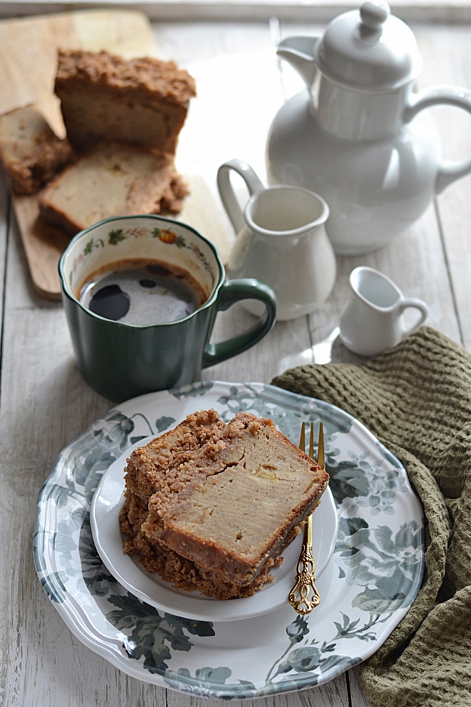 apple crisp banana bread